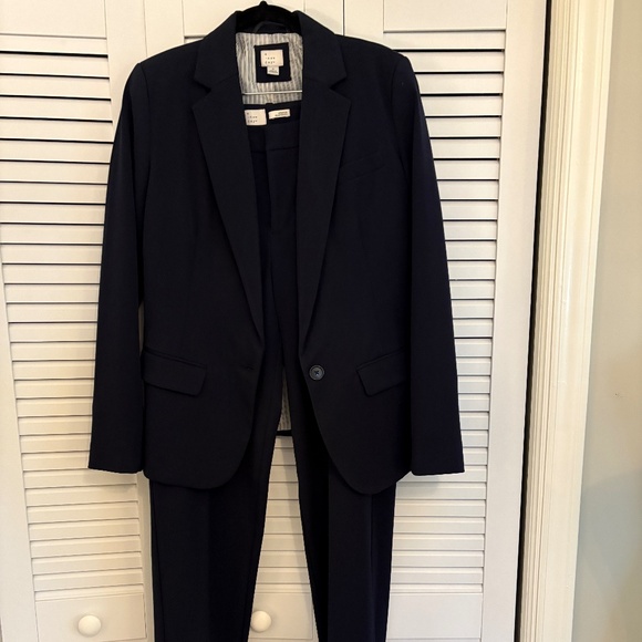 A New Day-Navy Blue Suit Jacket Size 6 Pants Size 8 - Picture 1 of 5